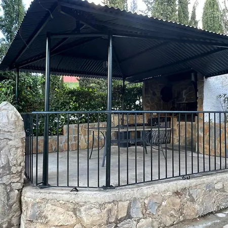 Casa Lirios Nyaraló